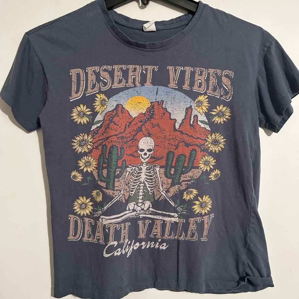 Womens Desert Vibes Skeleton Death Valley California Tee Small